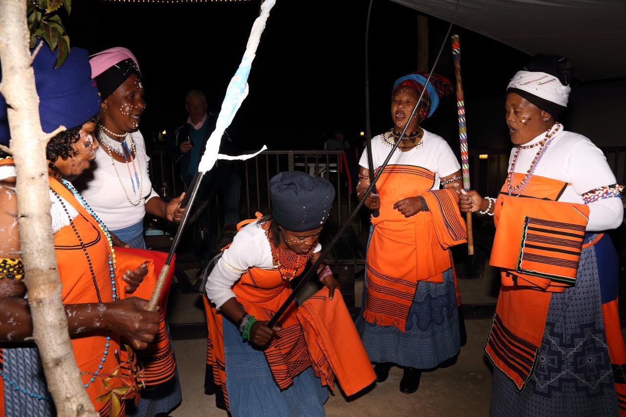 The Backpack Shack Vandrarhem Mossel Bay Exteriör bild